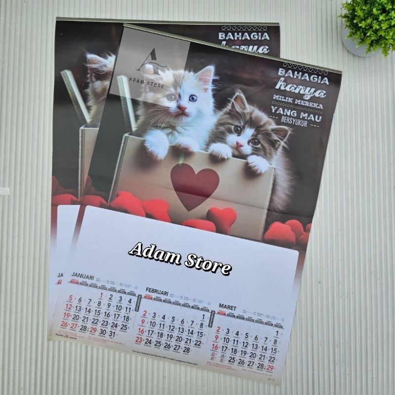 

Kalender tahun 2025 kucing cantik AO 118 4 lembar 3 bulanan ukuran 38 x 54 cm(terima castume cetak merek)