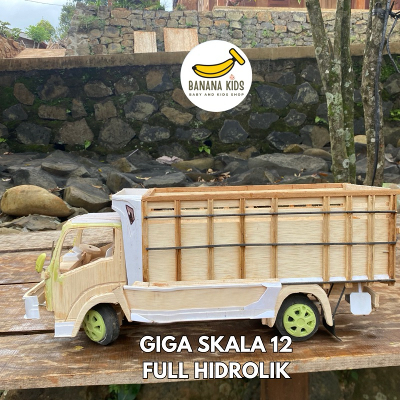 MINIATUR TRUK GIGA SKALA 14 FULL HIDROLYK mentahan