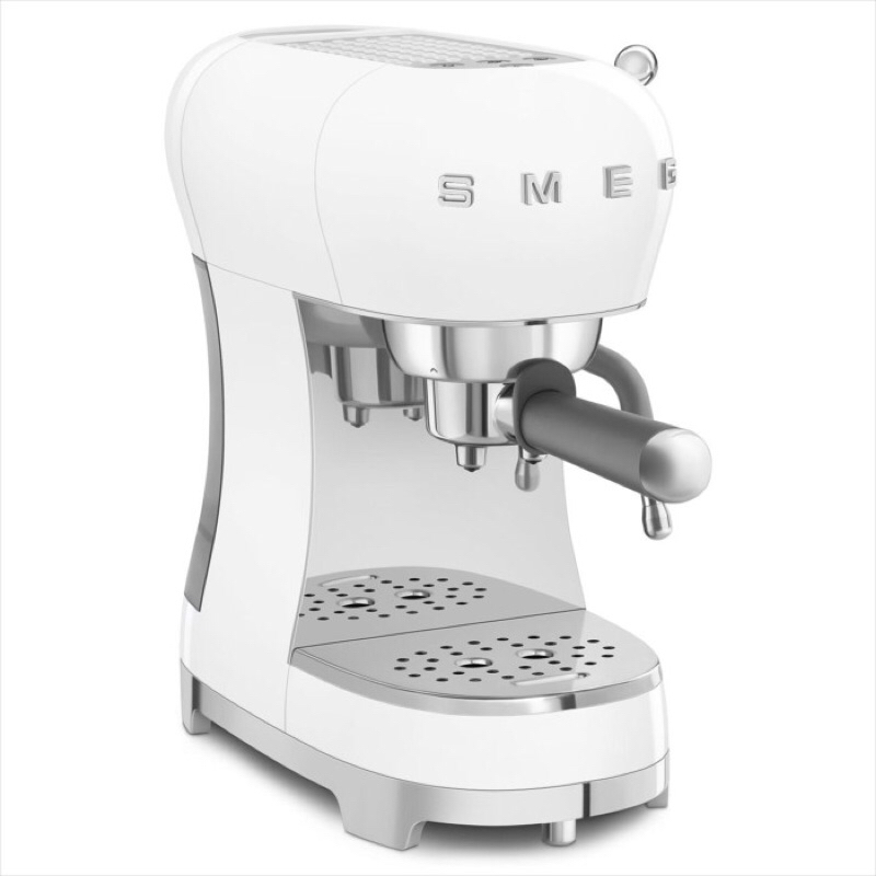 Mesin Kopi Espresso Manual Smeg ECF02 - Hitam, 1000 ml, 2 Cangkir