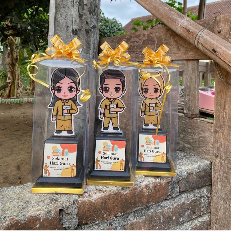 

PIALA HARI GURU PNS | KADO GARI GURU TANPA REQUEST NAMA
