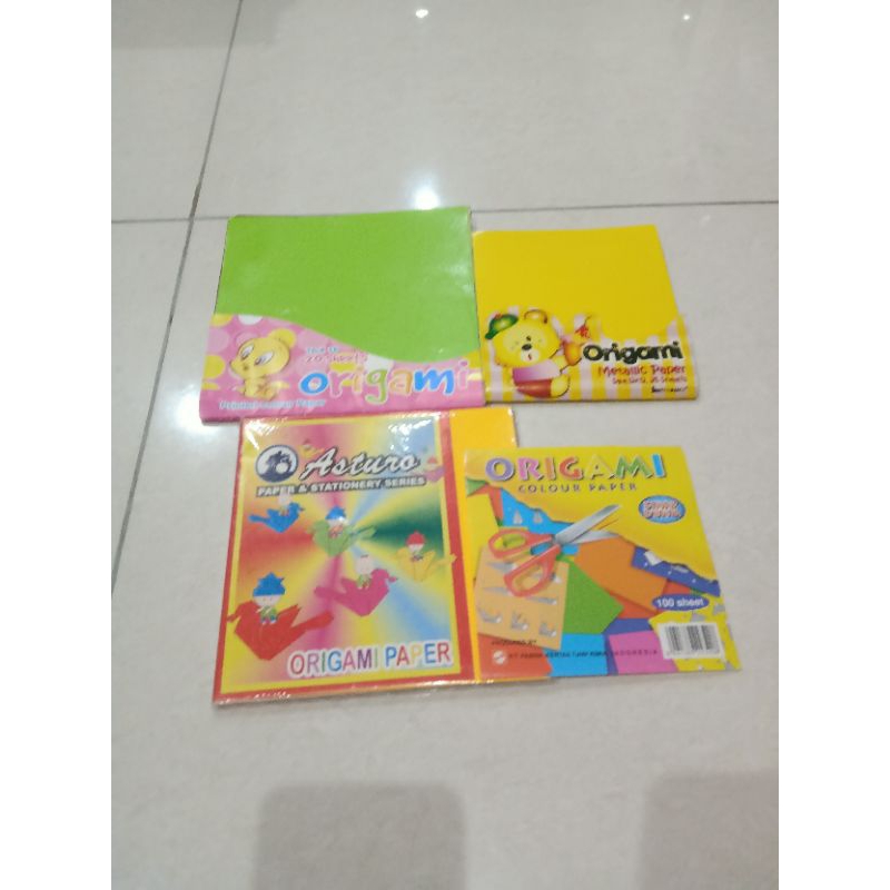 

origami kertas warna.