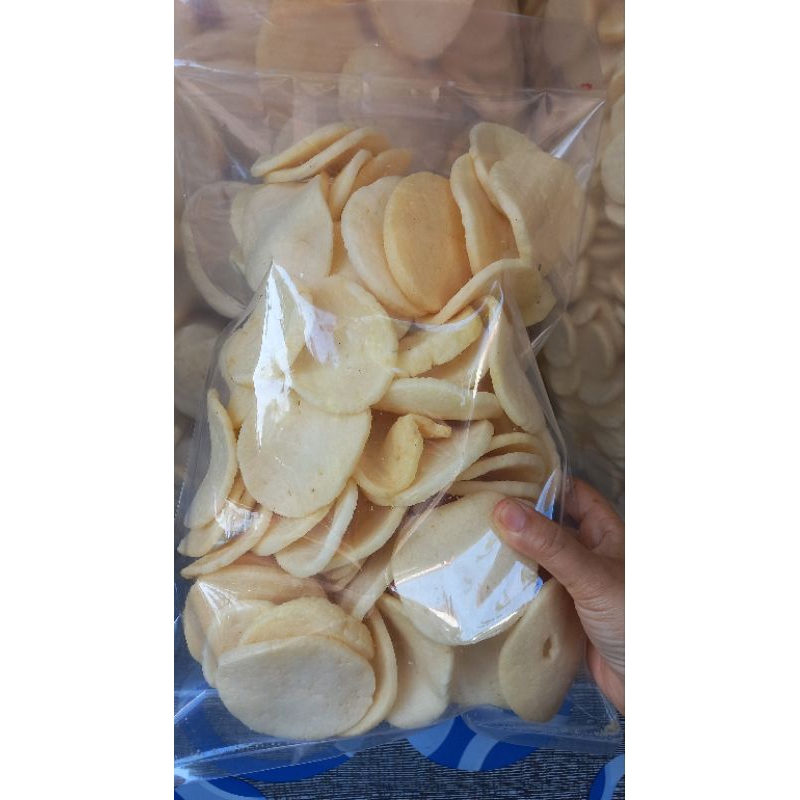 

kerupuk kemplang palembang