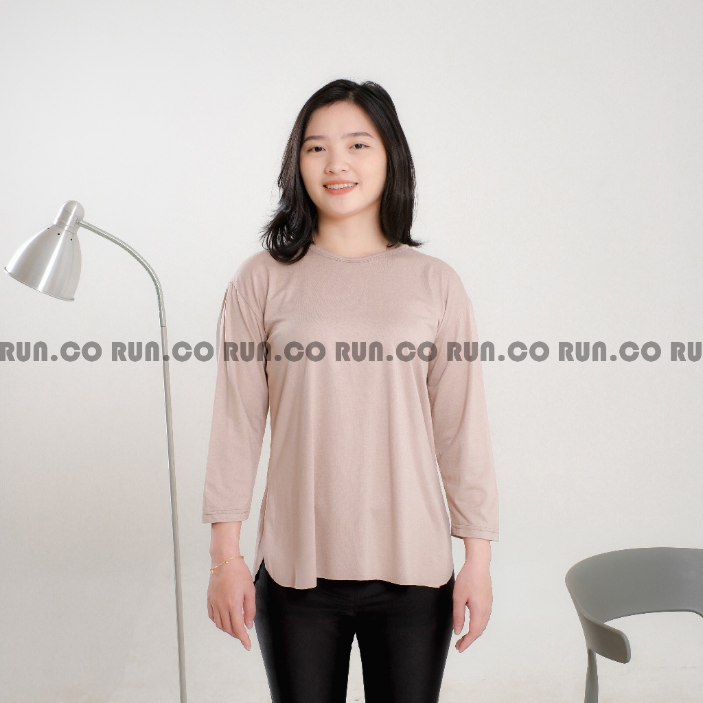 RUN.CO Kaos Oversize Lengan 7/8 Rayon Spandex Stretch Oval Belah Samping