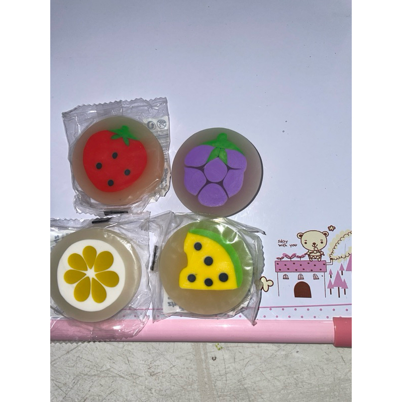

penghapus model bulat (strowberry,anggur,bunga,semangka)