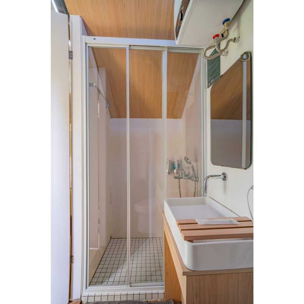 Shower Screen Kamar Mandi / Penyekat Kaca Kamar Mandi Minimalis