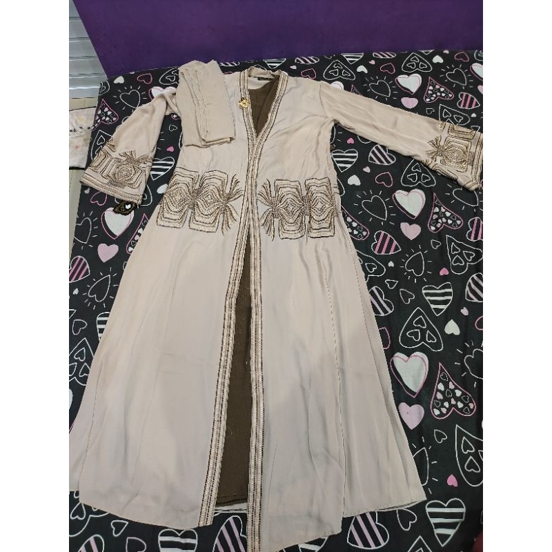 Abaya Mesir abu-abu