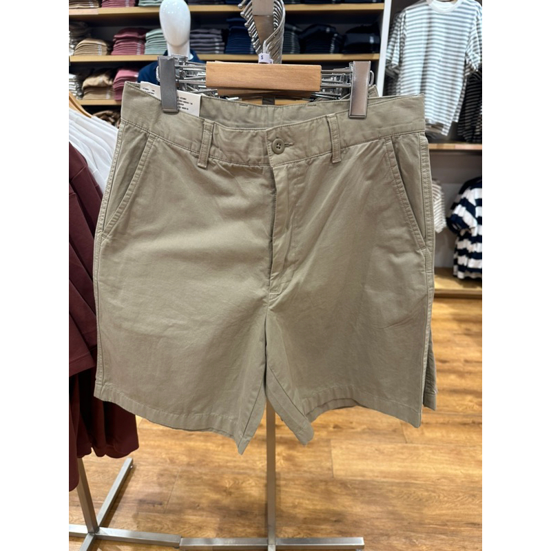 Celana Pendek Chino Pria Uniqlo