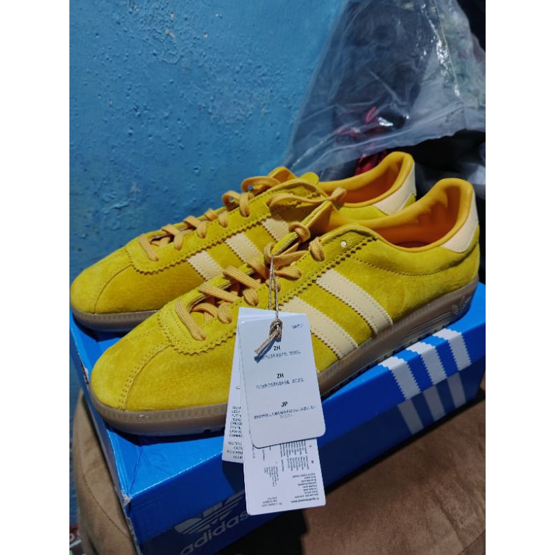 adidas bermuda gold