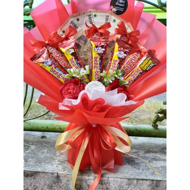 

Buket Bunga/Buket Snack/Buket beng beng/Buket uang premium/coklat Silverqueen mini