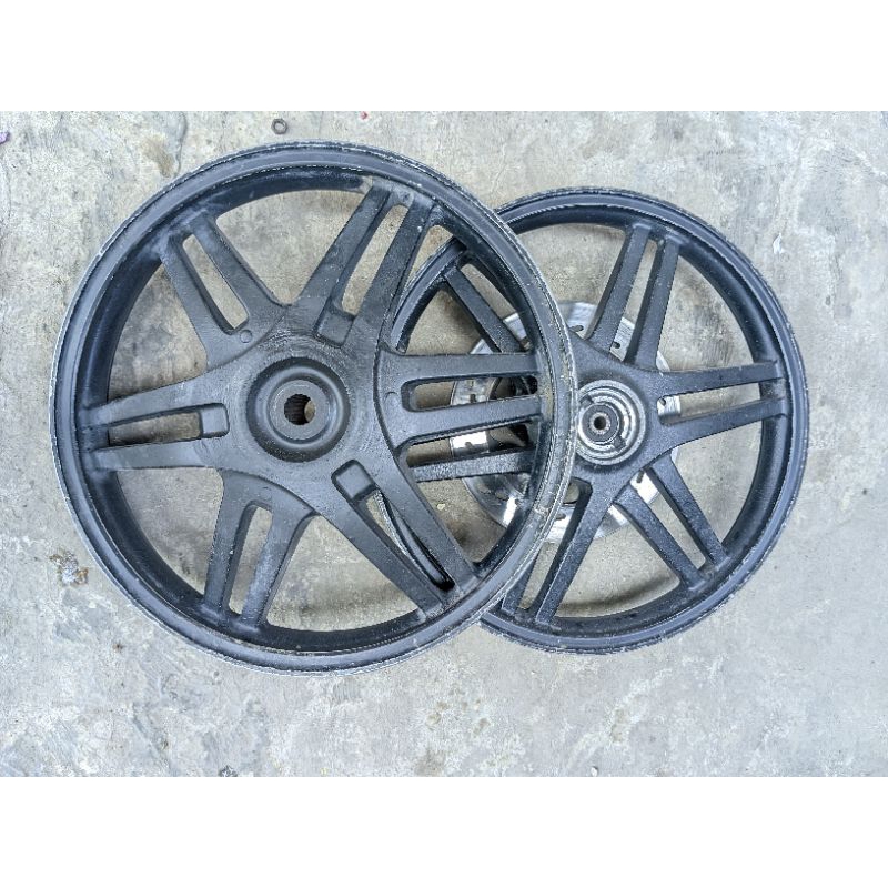 velg depan belakang Suzuki spin 125 new / old original cabutan