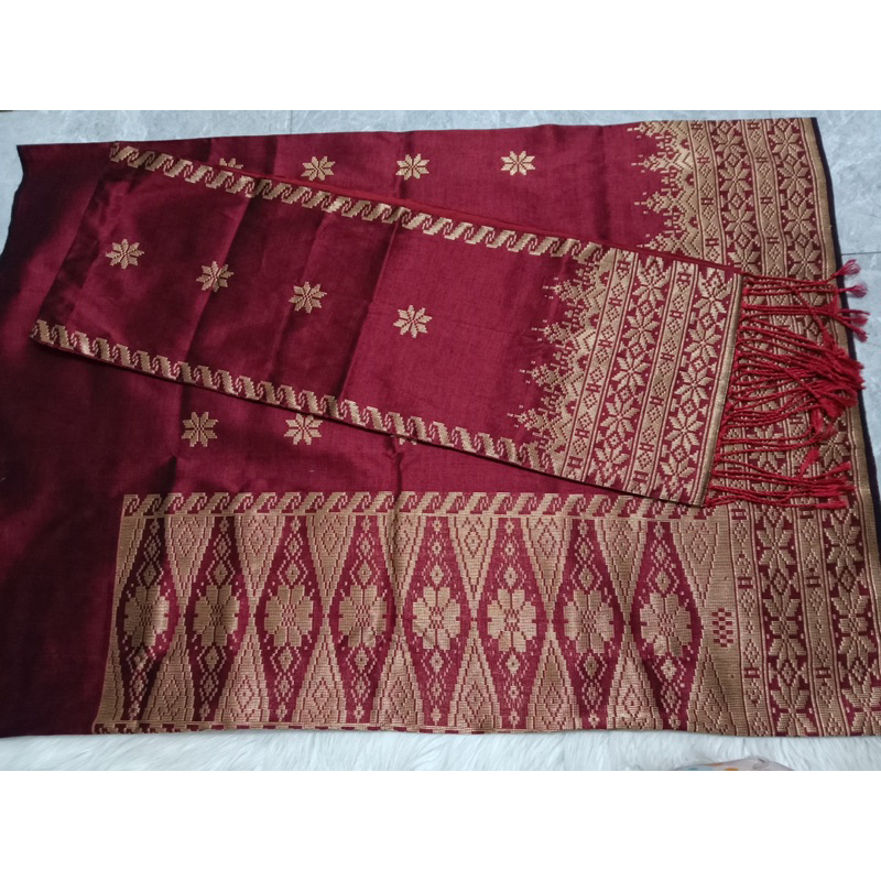 Songket silungkang warna merah hati gold