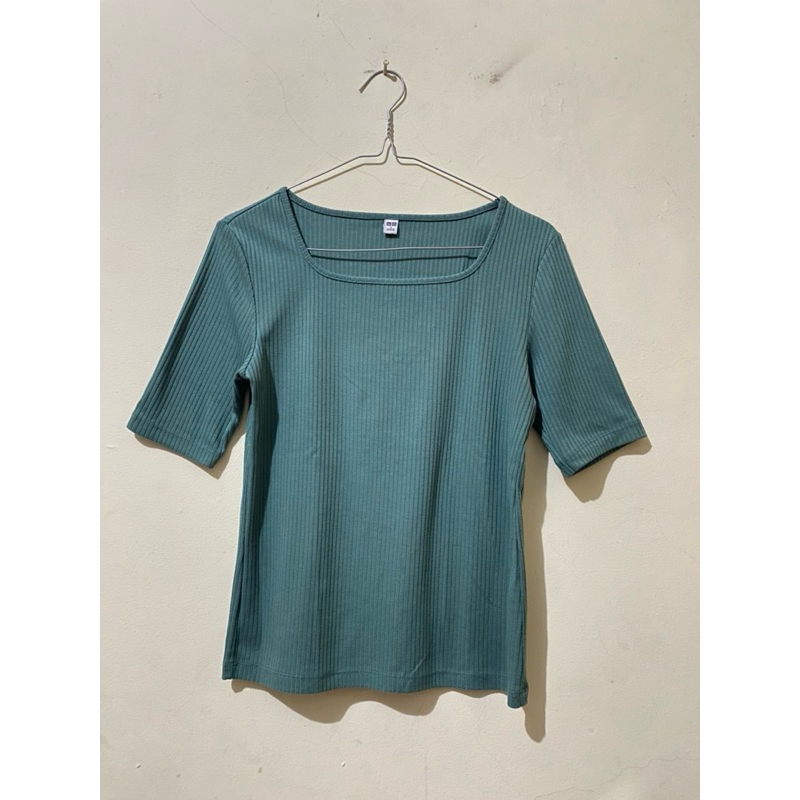 KAOS STRECH HIJAU TOSCA