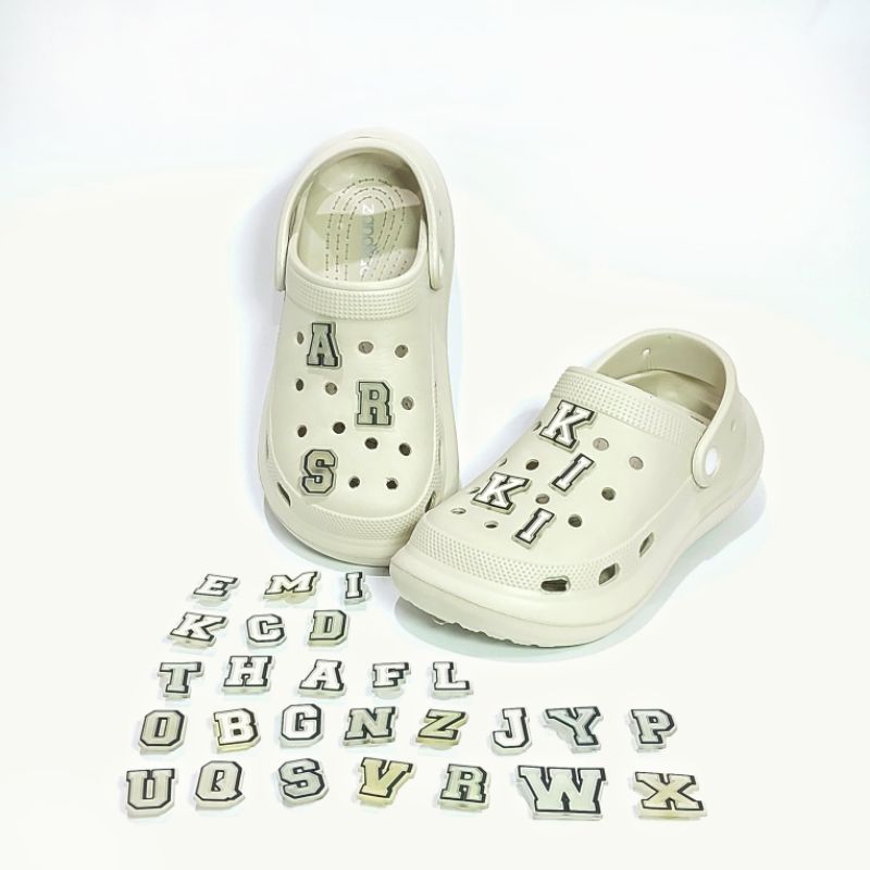 CWBITZ Letters Glow - Charm Jibbitz Tema Huruf dengan Glow in the Dark untuk Aksesoris Crocs