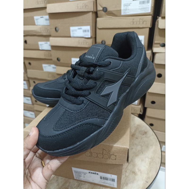 Diadora Kimberly Sepatu Ori Hitam