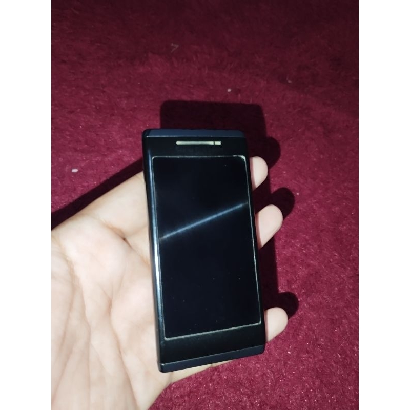 sony Ericsson u10i (aino)