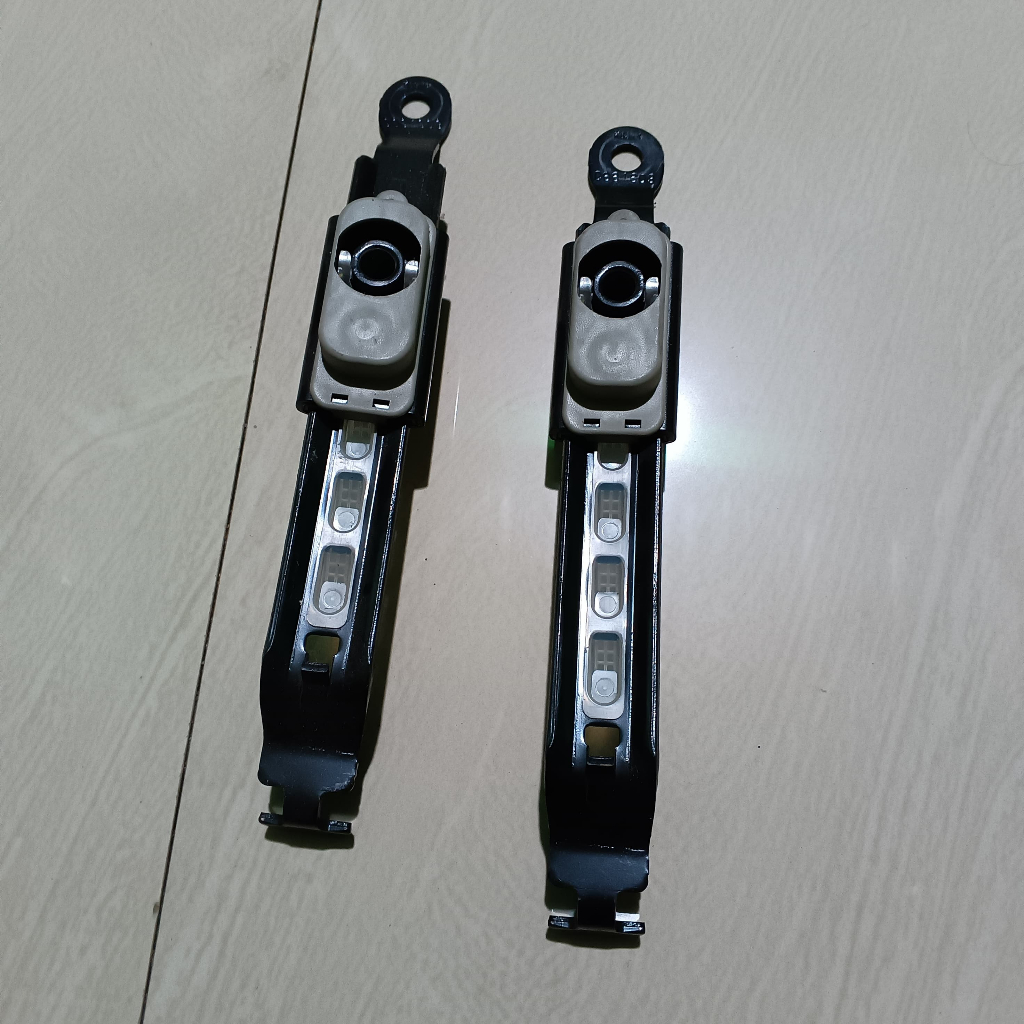 Breket Safety Belt Pilar Tengah Avanza Xenia All New