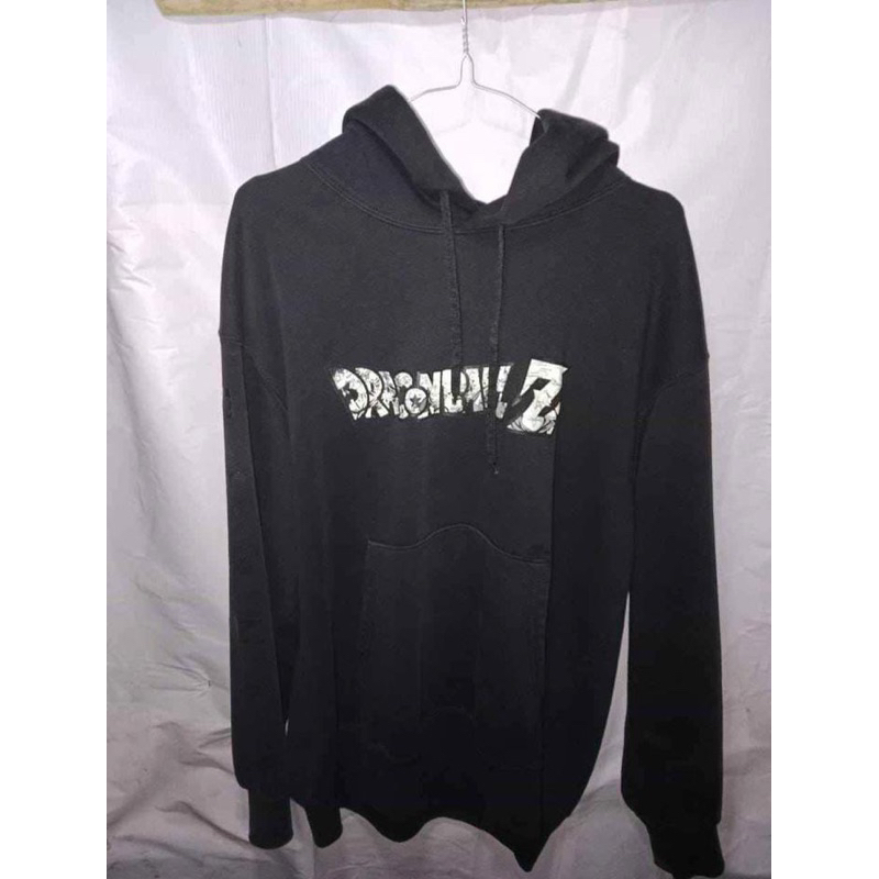 Preloved hoodie uniqlo x dragonball Z