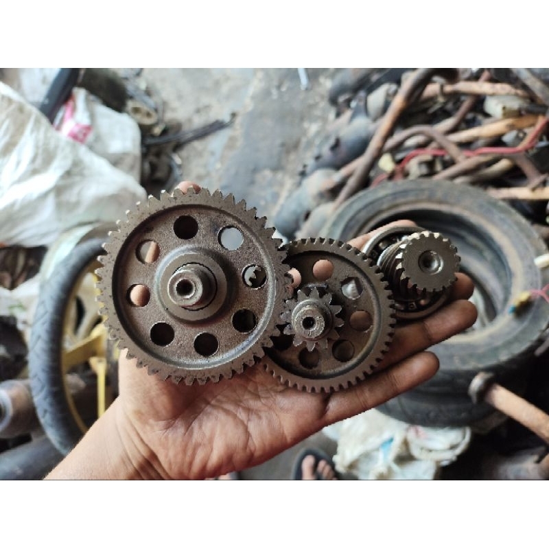 gigi gardan gigi Rasio beat karbu scoopy karbu