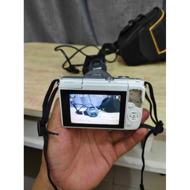 Kamera Canon Eos M10 bekas seperti baru fullset