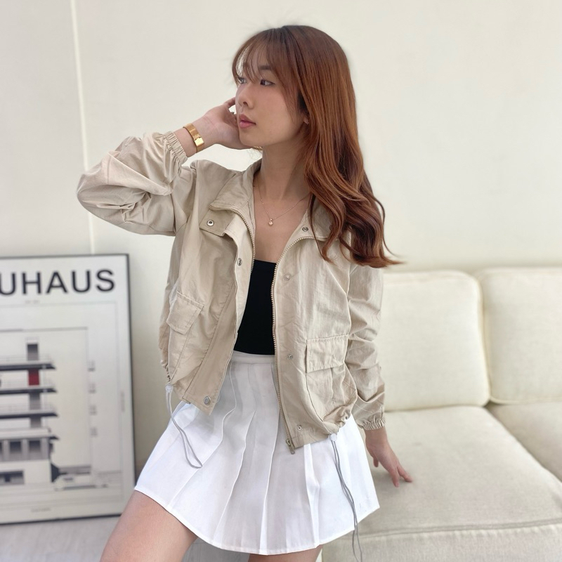 AVE 012 - Mithel Outer Jacket Parachute | Atasan Crop Jaket Parasut Lengan Panjang