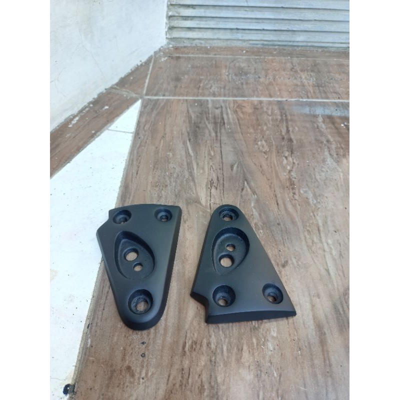 KUPINGAN LAMPU DEPAN TIGER REVO TIGER LAMA