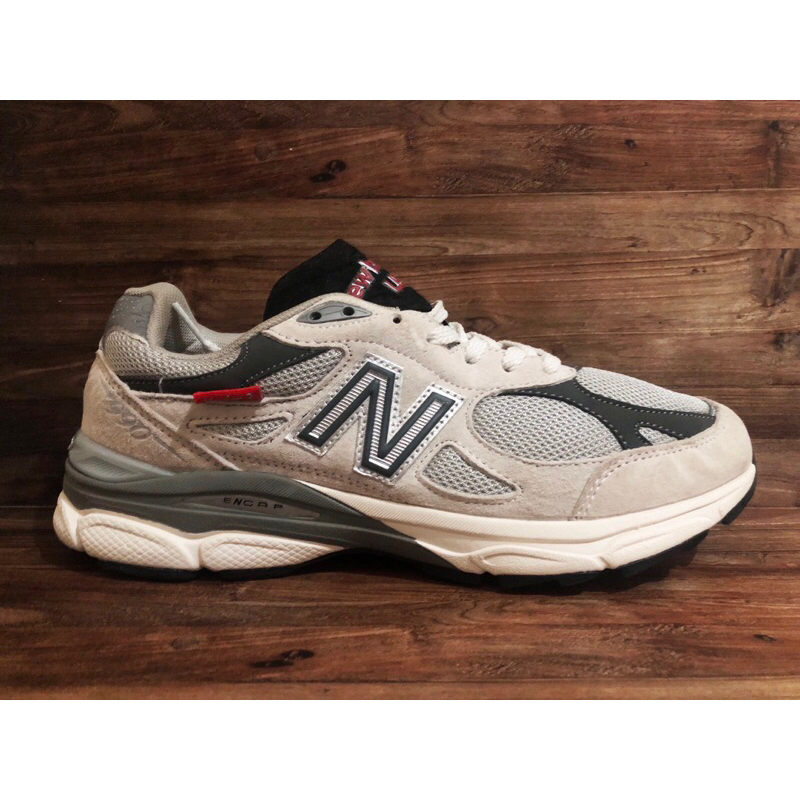 New Balance 990 v3 Second (Like New) Size 41.5