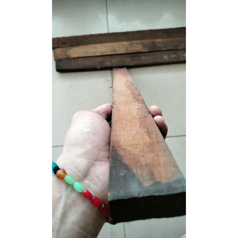 kayu ulin kalimantan