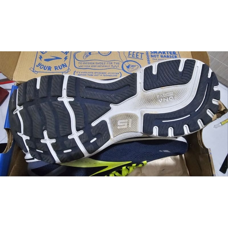 Brooks Ghost 15  Preloved Size EU 44