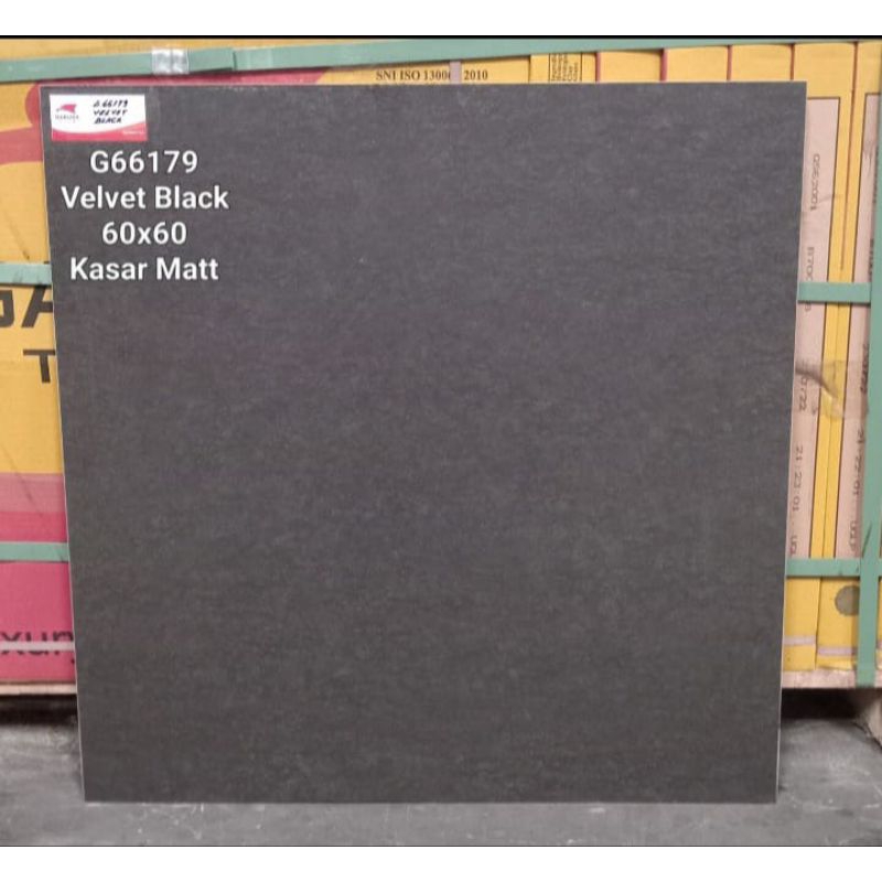 GRANIT LANTAI 60×60 GARUDA TILE LANTAI CARPOT ABU-ABU MATT KASAR GRANIT LANTAI  RUANGAN GARASI TERAS