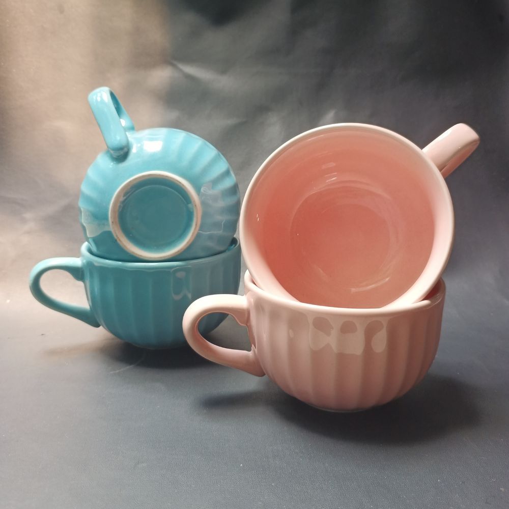 Gelas Cangkir Mug gagang dengan pola garis cangkir beserta pisin nya