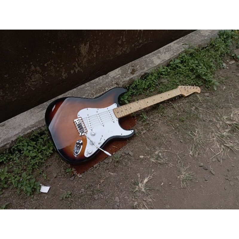 Gitar Harley Benton ST-57 Stratocaster