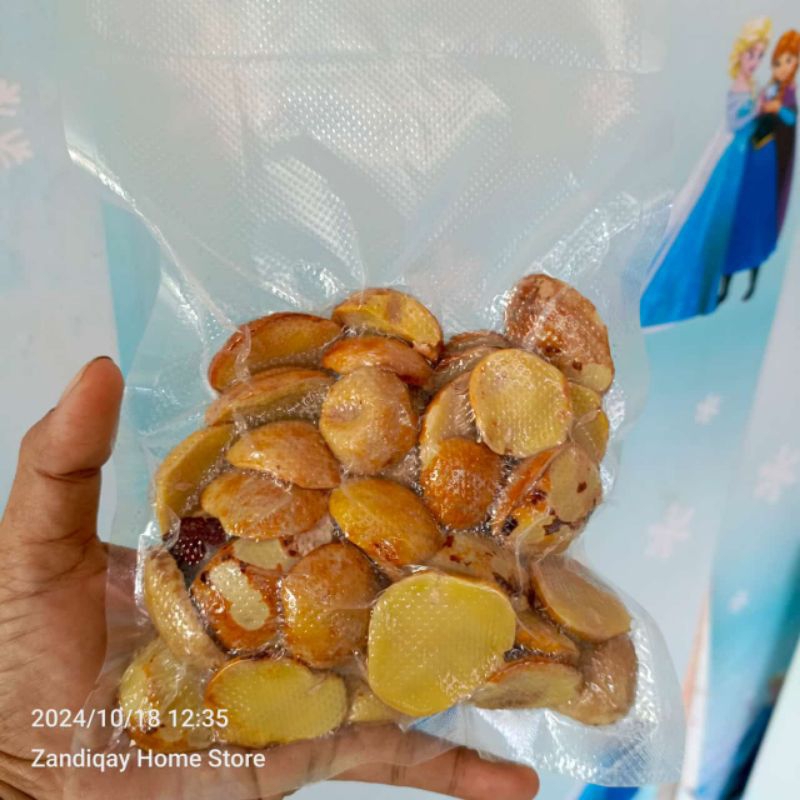 

Jengkol Rebus ± 250gr