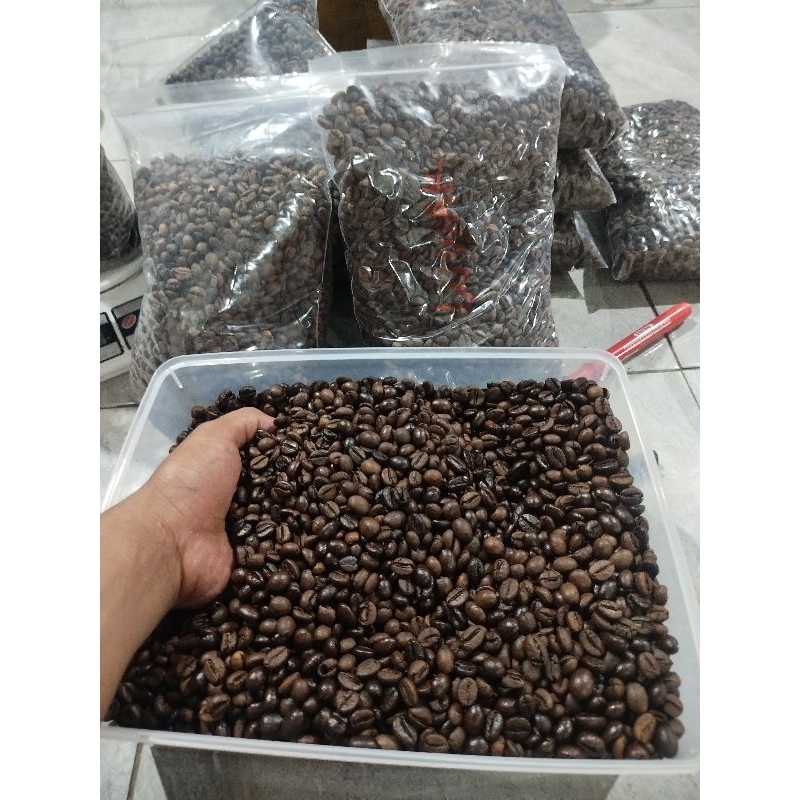 

Kopi Robusta "Lora Coffe" asli 100% Kopi gumitir banyuwangi 1000gram