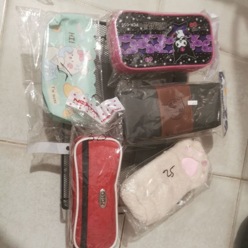 

KOTAK PENSIL / TEMPAT PENSIL