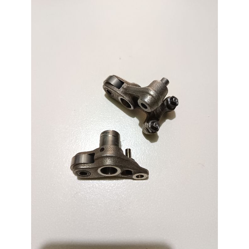 Platuk Templar Klep Rocker Arm IN Aerox 155 , Lexi , Nmax ( Original ) 2DP