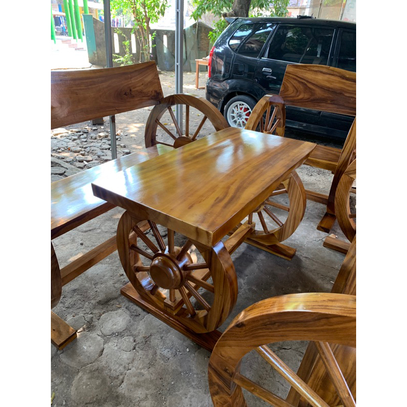 MEJA RODA DOKAR KAYU TREMBESI