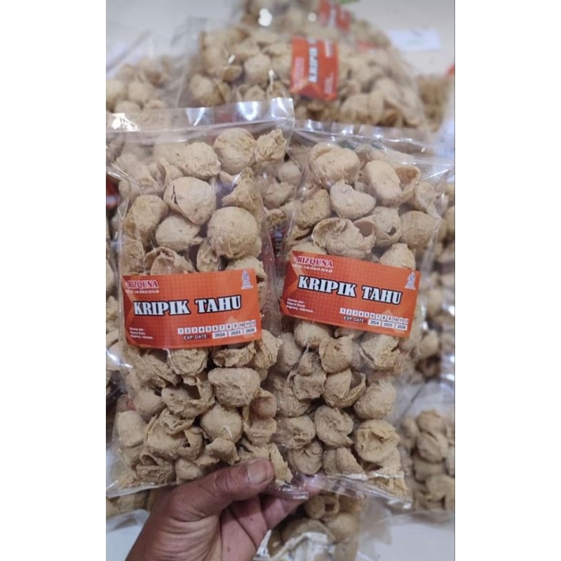 

Tahu Walik Krispi. Enak, gurih, fresh. Cemilan, teman makan nasi, oleh oleh dll