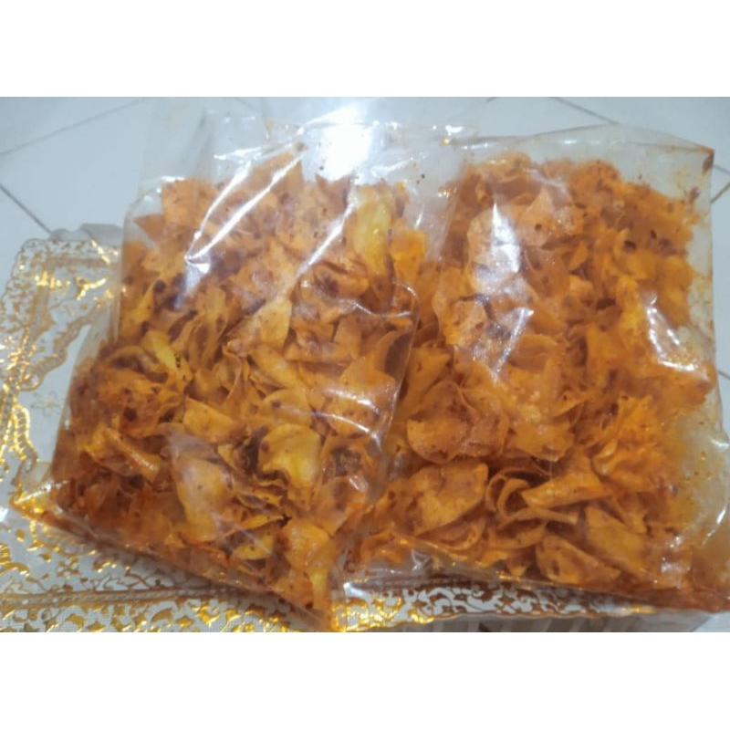 

Keripik ubi talas balado dan original Tanpa bahan pengawet