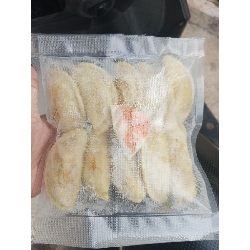 

cireng isi ayam suwir/Chilli oil/free bubuk balado