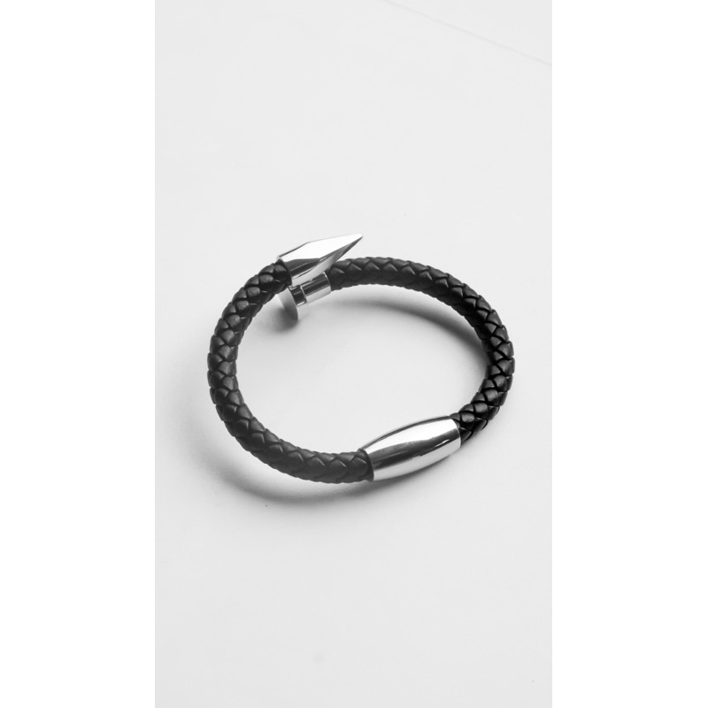 LUCAN - LEONIA / KURE Gelang Paku Lucan Gelang Kulit Premium Gelang Couple Unisex Gelang Kure by Luc