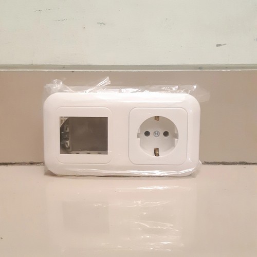STOP KONTAK PLUS SAKAR GANDENG PANASONIC WEJP 11312-7/ WEJP 1131-7/ WEJP 11322-7