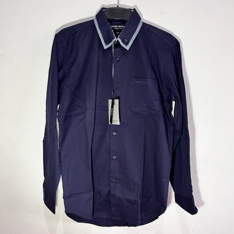 Kemeja Pierre Gruno