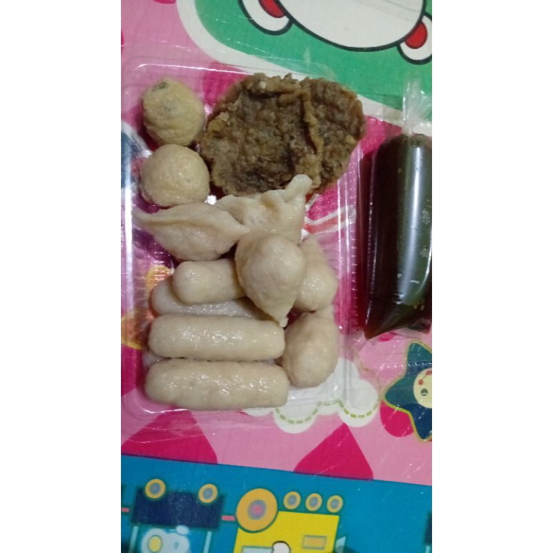 

pempek ikan campur