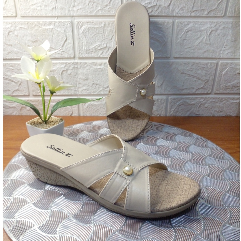 Sandal wedges ibu kondangan Hak 3cm / sendal wedges zellin mutiara cantik