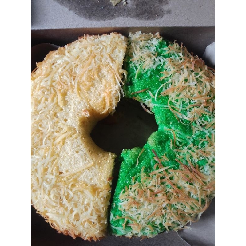 

bolu keju campur bolu pandan ukuran 20 cm