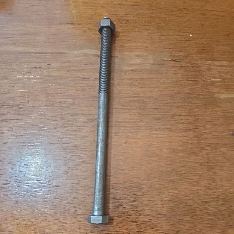 baut hitam 3hun x 8 inci ( 20cm) / baut 3/8x 8" ( 20cm ) baut kunci 14mm x 20cm ( 8inci )