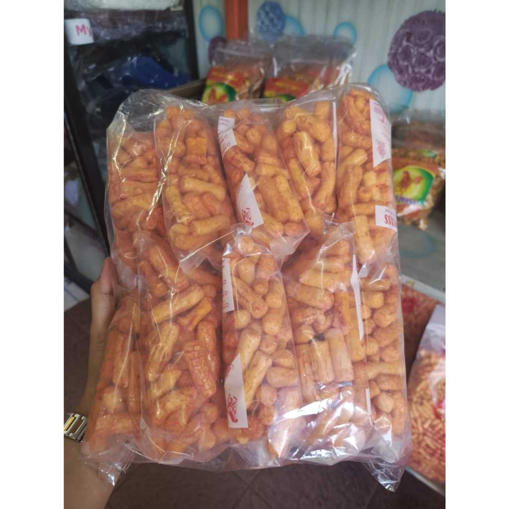 

1 Pack (10Pcs) Kerupuk Stik Ikan Tongkol/Kerang UD. KUDA MASS A