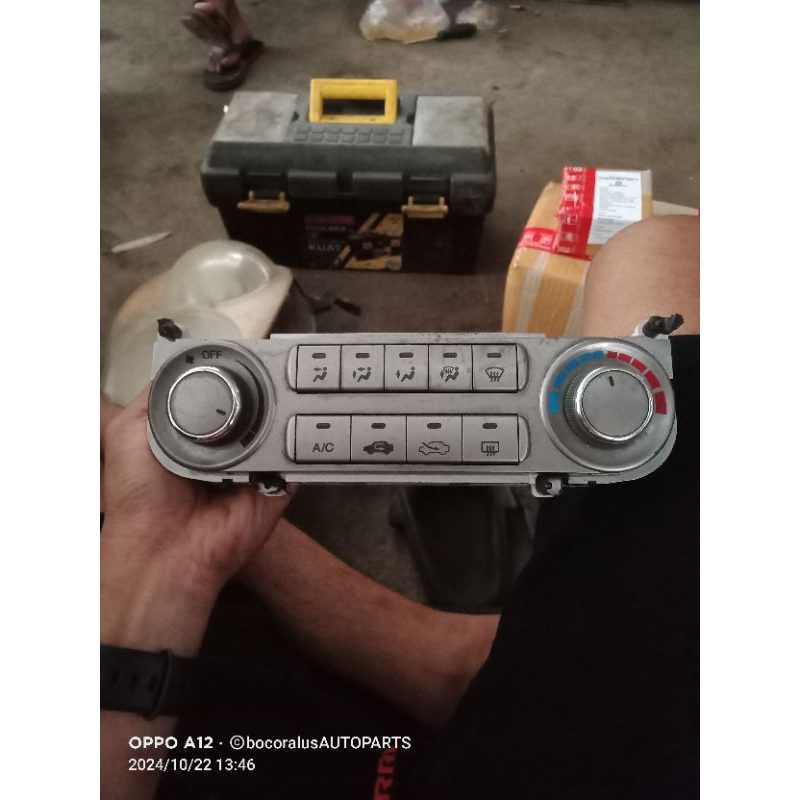 knop AC Honda stream D17