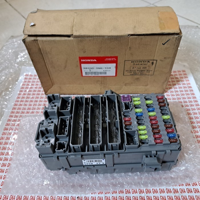 FUSE BOX BCM HONDA CRV GEN 3 2.0CC 2.4CC ORIGINAL