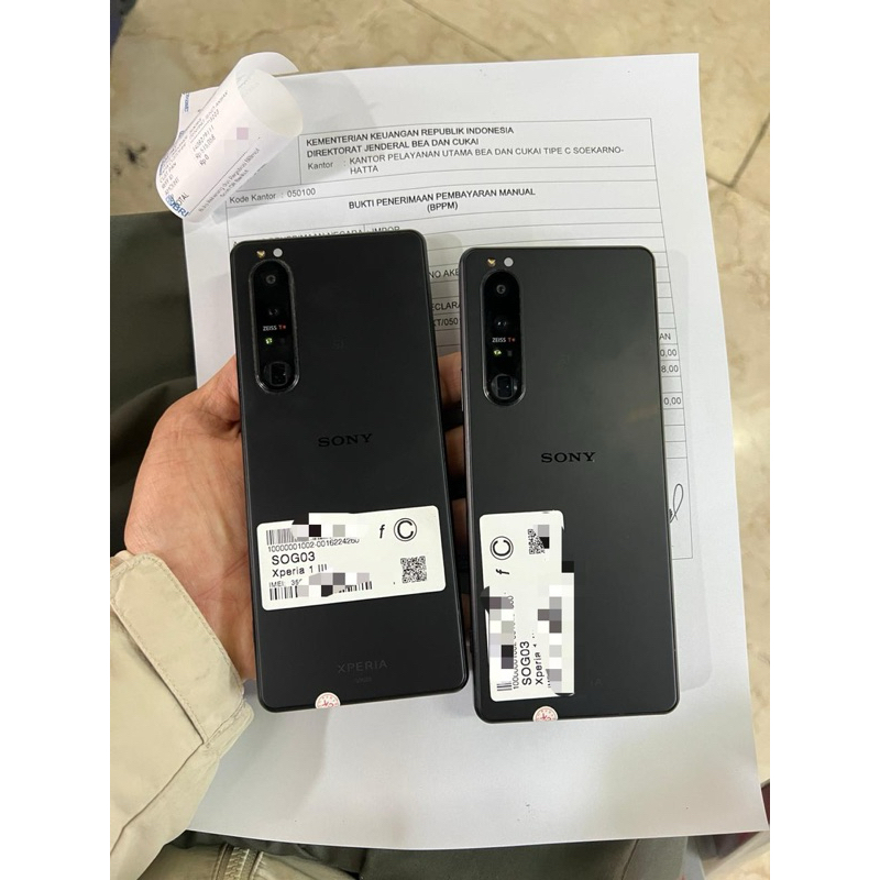 sony xperia 1 iii mark 3 au 256 GB sudah beacukai resmi berbayar